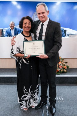 Sra Maria Inês Lobão é homenageada pelo Ver. Claudiney Marques