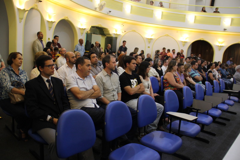 Homenagem aos 20 anos do campus da PUC em Poços de Caldas