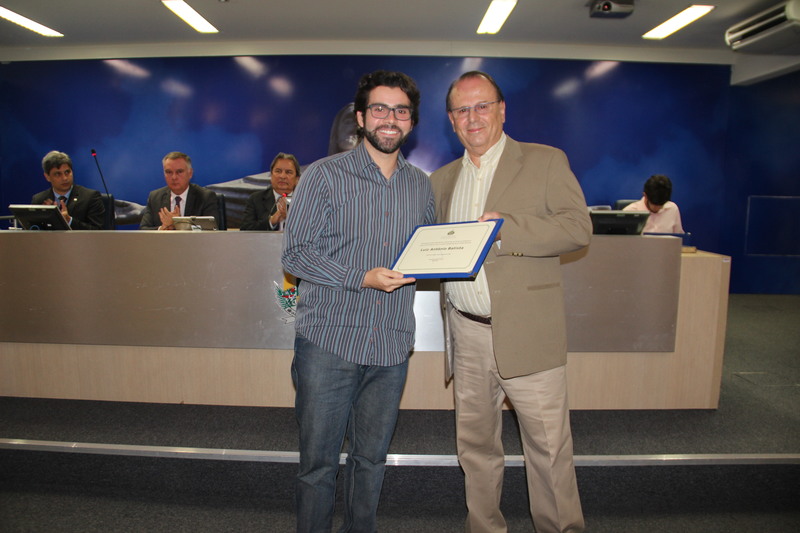 Homenagem aos 20 anos do campus da PUC em Poços de Caldas