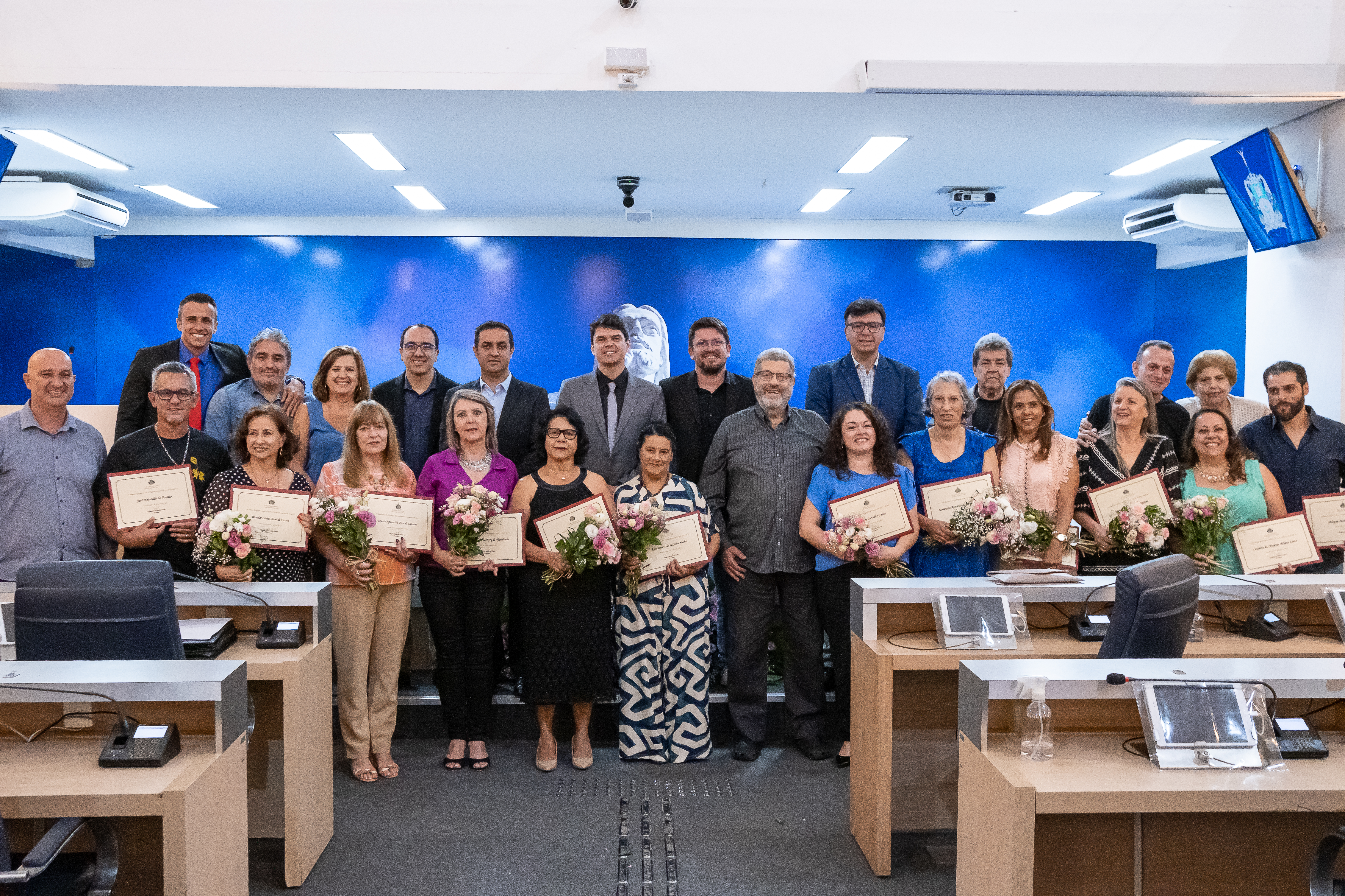 Vereadores e homenageados