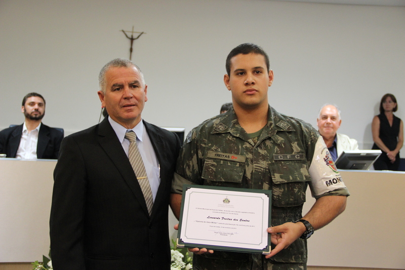 Solenidade de entrega do "Diploma Valor Militar" 2013