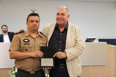 Solenidade de entrega do "Diploma Valor Militar" 2013