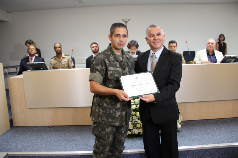 Solenidade de entrega do "Diploma Valor Militar" 2013