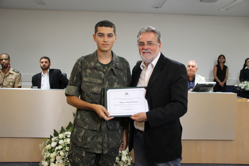 Solenidade de entrega do "Diploma Valor Militar" 2013