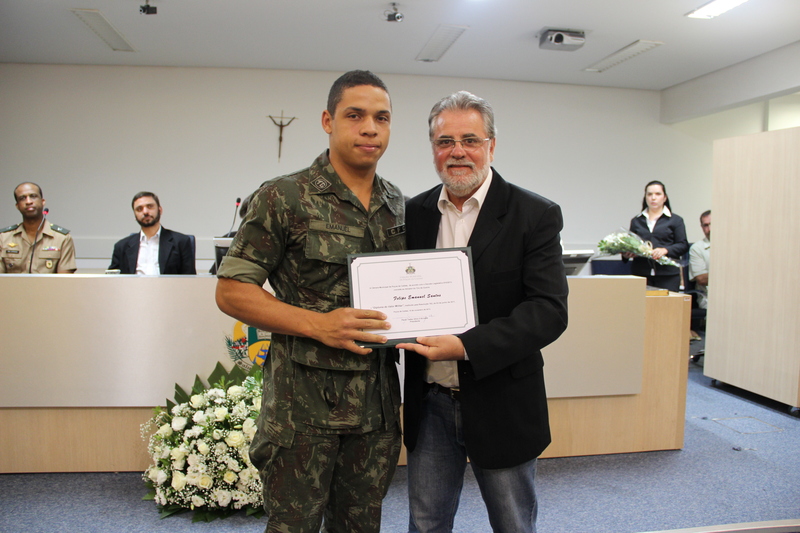 Solenidade de entrega do "Diploma Valor Militar" 2013