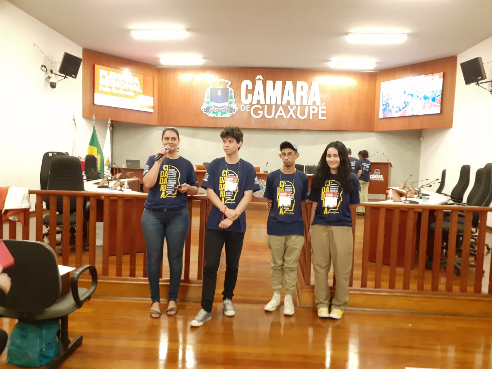 Aluna do CEPOC representará a Câmara de Poços na etapa estadual do Parlamento Jovem