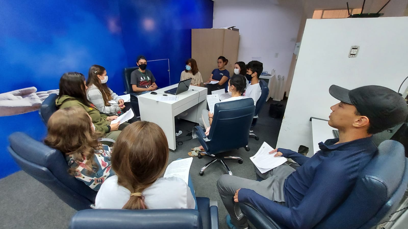 Alunos do Parlamento Jovem discutem propostas que serão votadas na Plenária Municipal