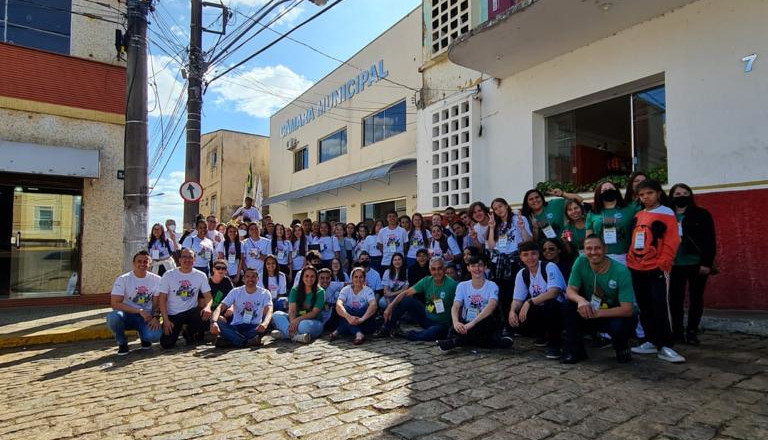 Câmara de Poços participa da Plenária Microrregional do Parlamento Jovem