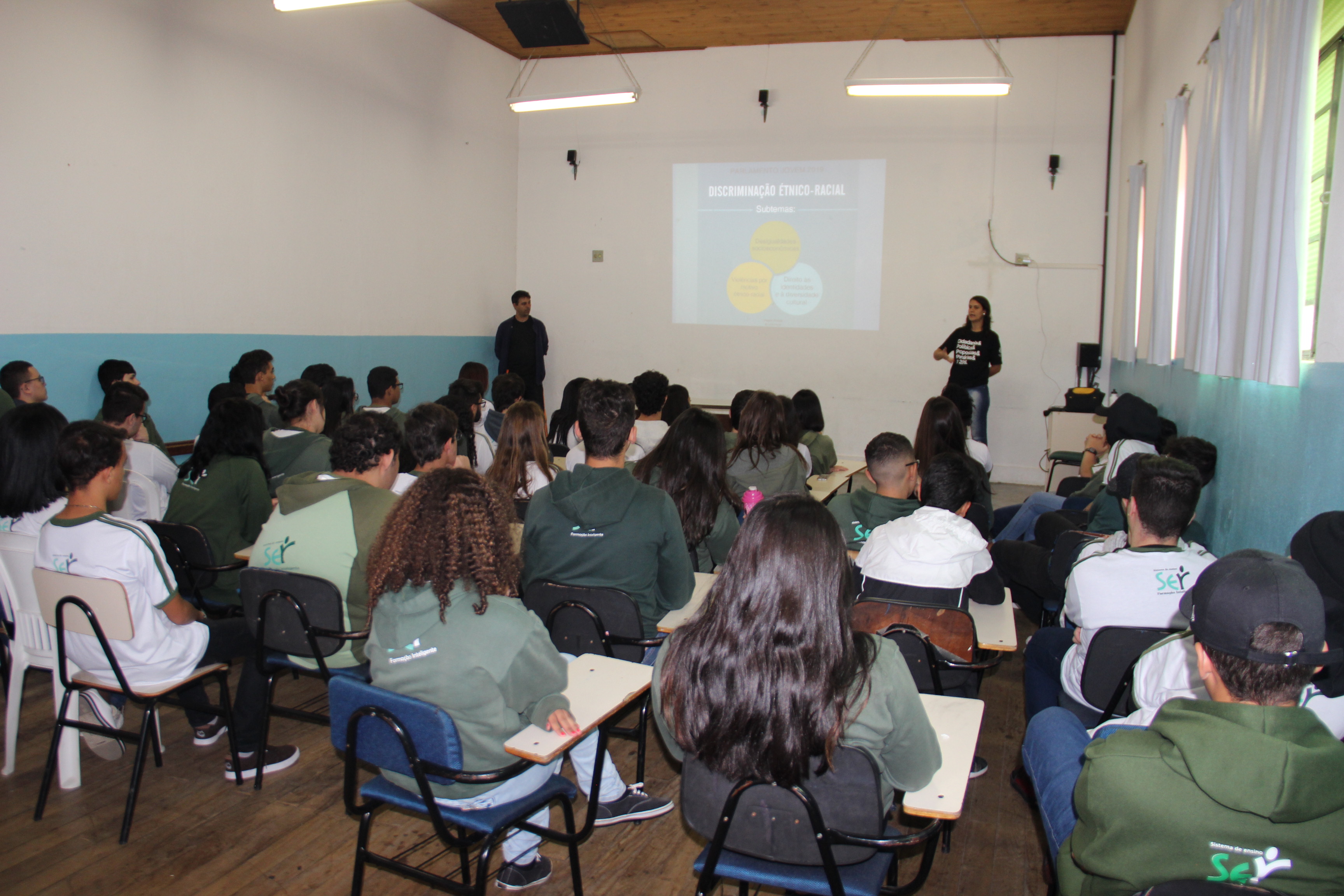 Câmara incentiva participação de alunos no Parlamento Jovem de Minas