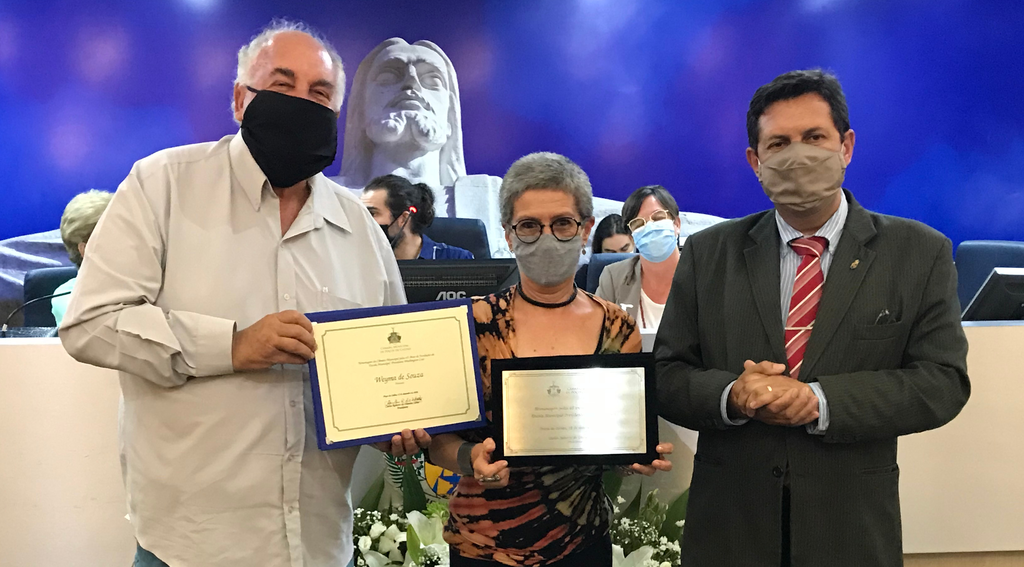 Câmara presta homenagem à Escola Washington Luís pelos 65 anos de fundação