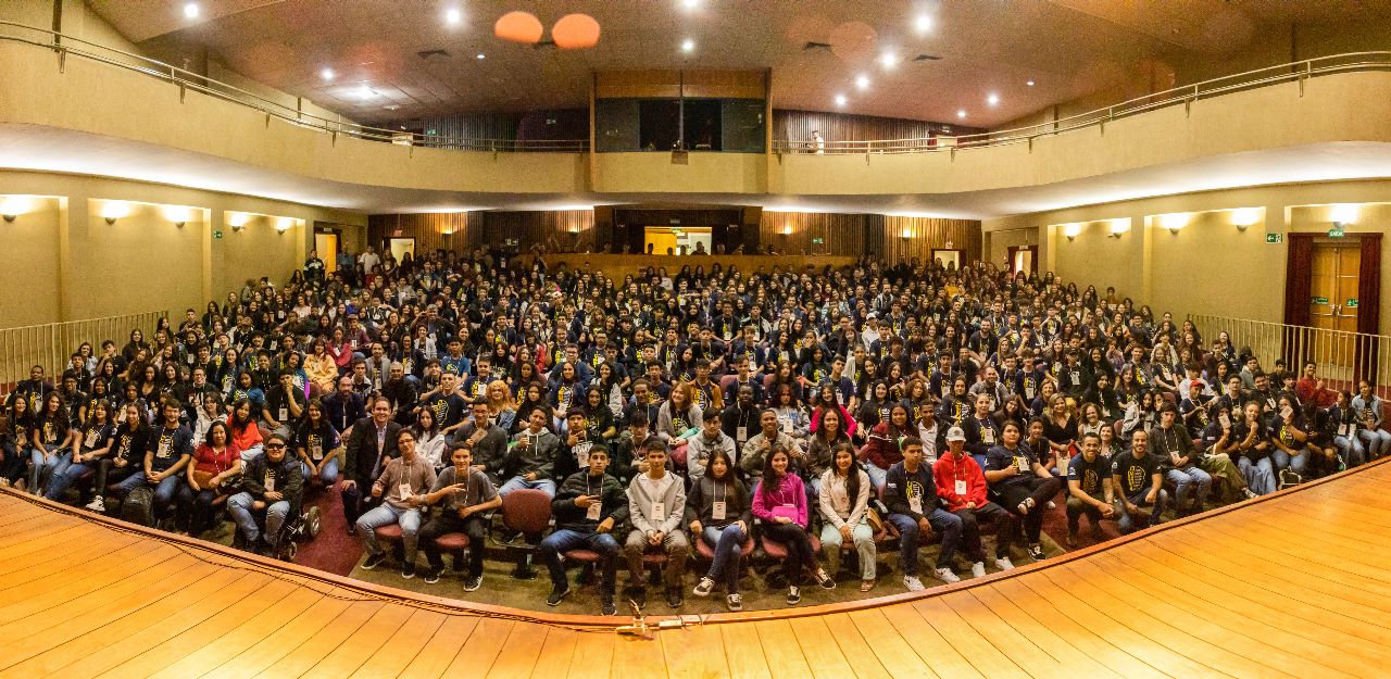 Encontro Regional do Parlamento Jovem recebe mais de 400 estudantes de 18 municípios