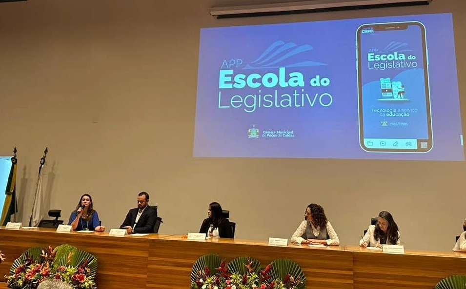 Escola do Legislativo apresenta nova ferramenta de educação cidadã durante encontro da ABEL