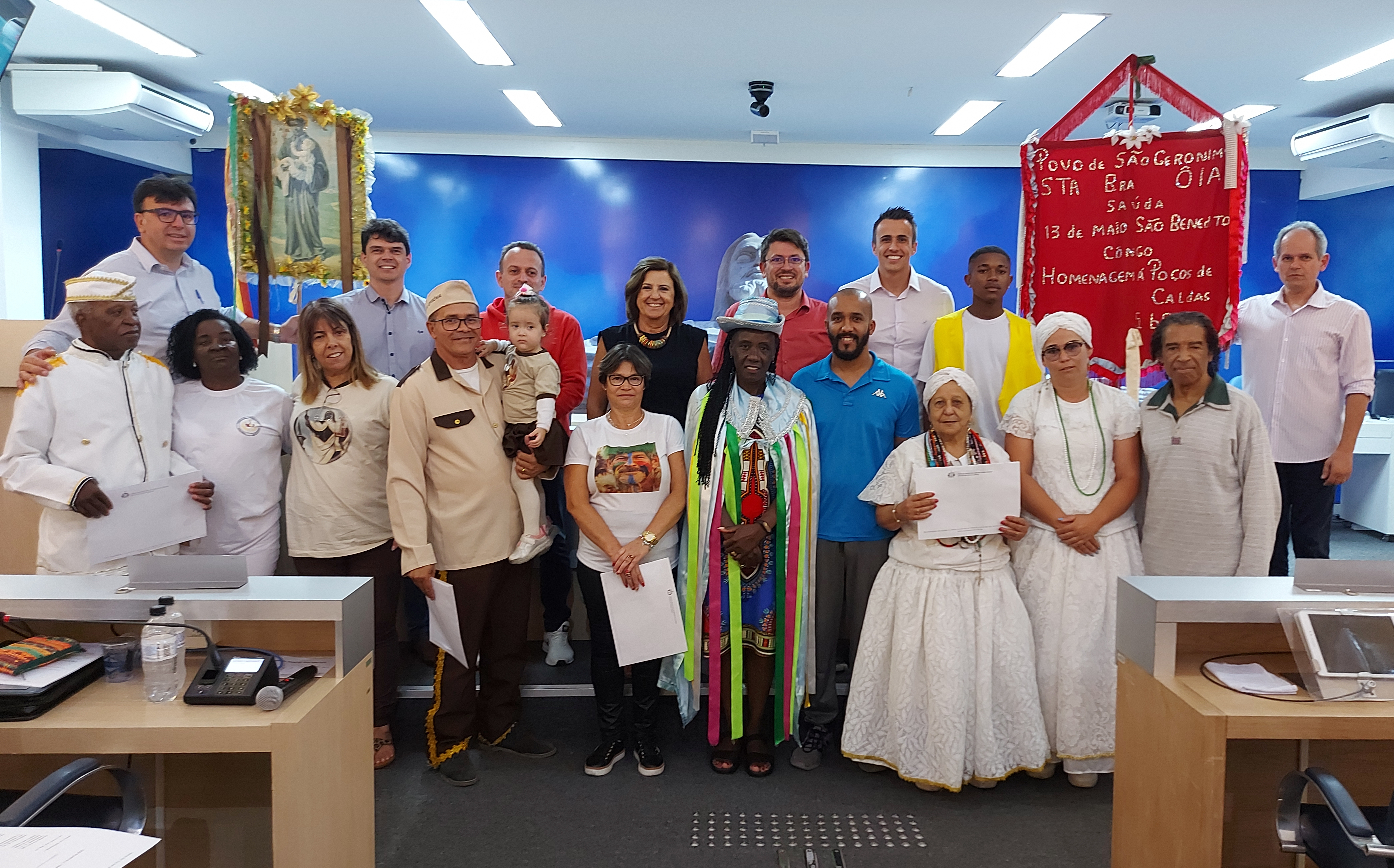 Flavinho presta homenagem aos Ternos de Congos e ao Grupo de Caiapós do São José