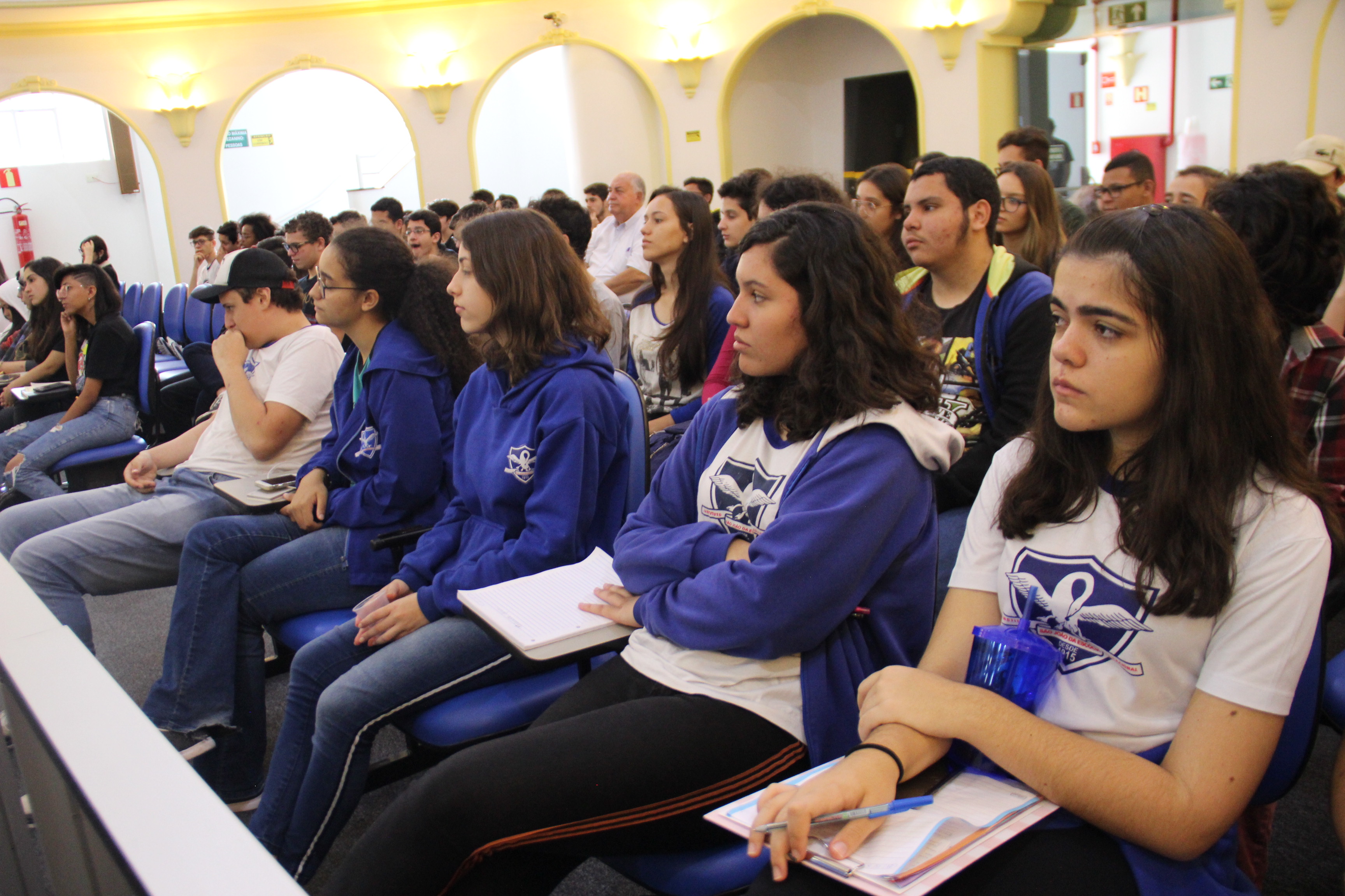 Funcionamento da Câmara Municipal é tema de oficina do Parlamento Jovem