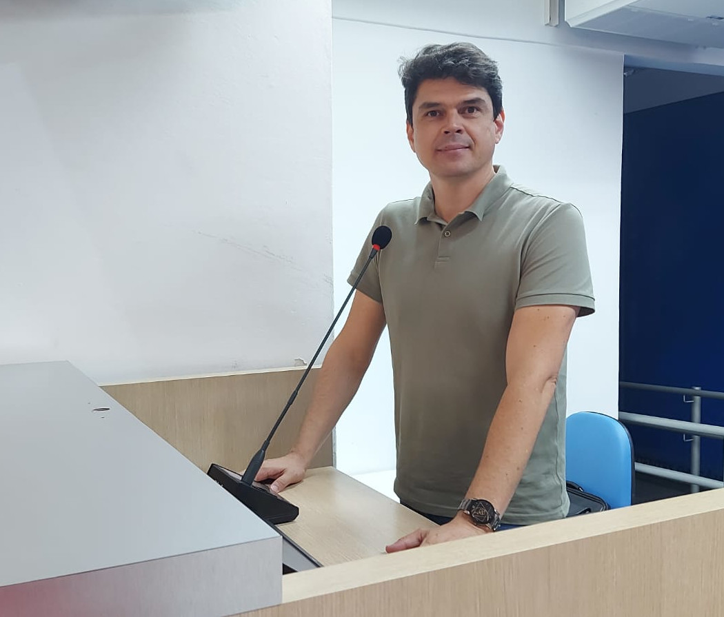 Lei de iniciativa do vereador Ricardo Sabino garante prioridade de matrícula de irmãos na mesma escola