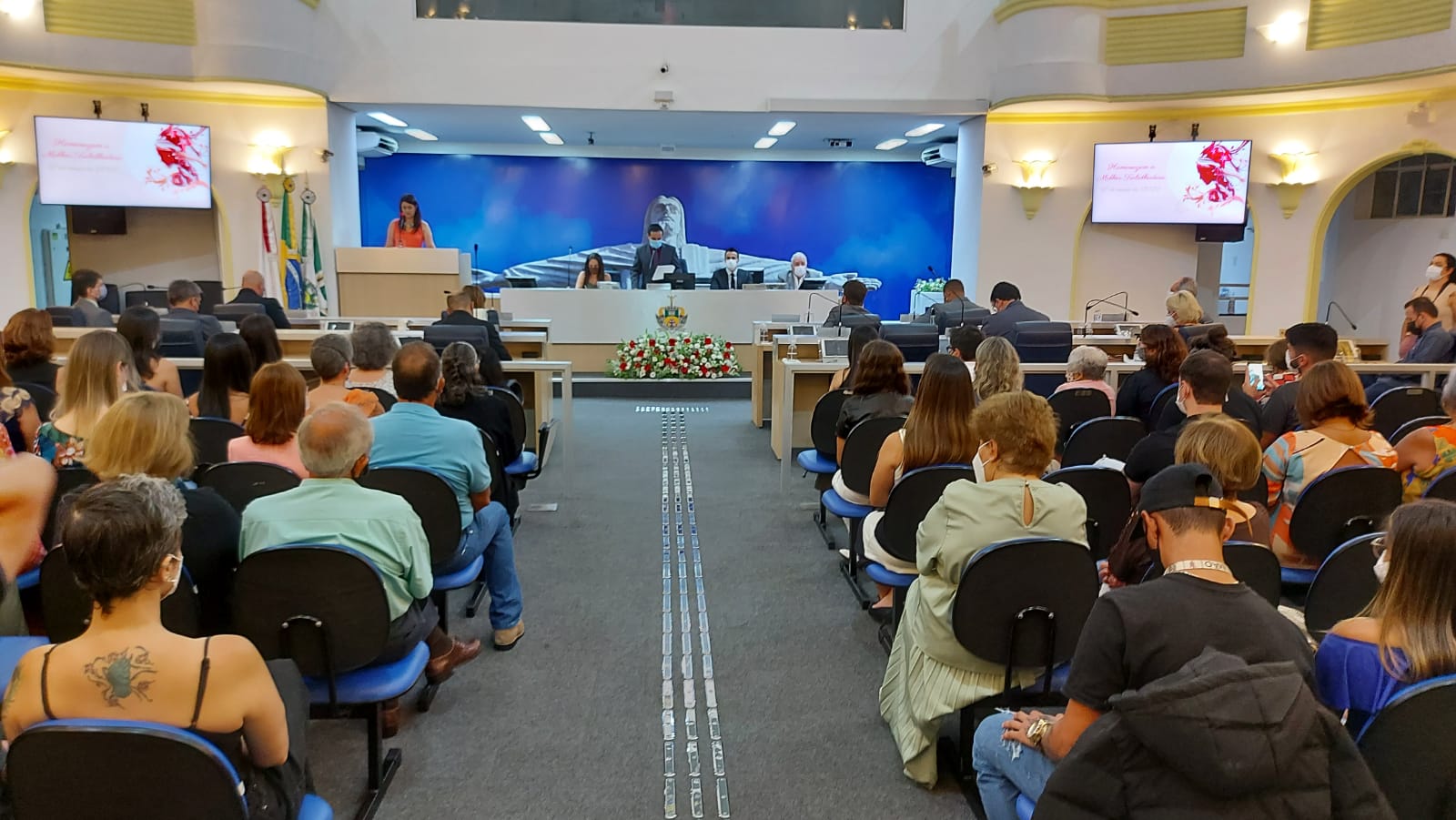 Sessão solene em homenagem às mulheres acontece na sexta-feira