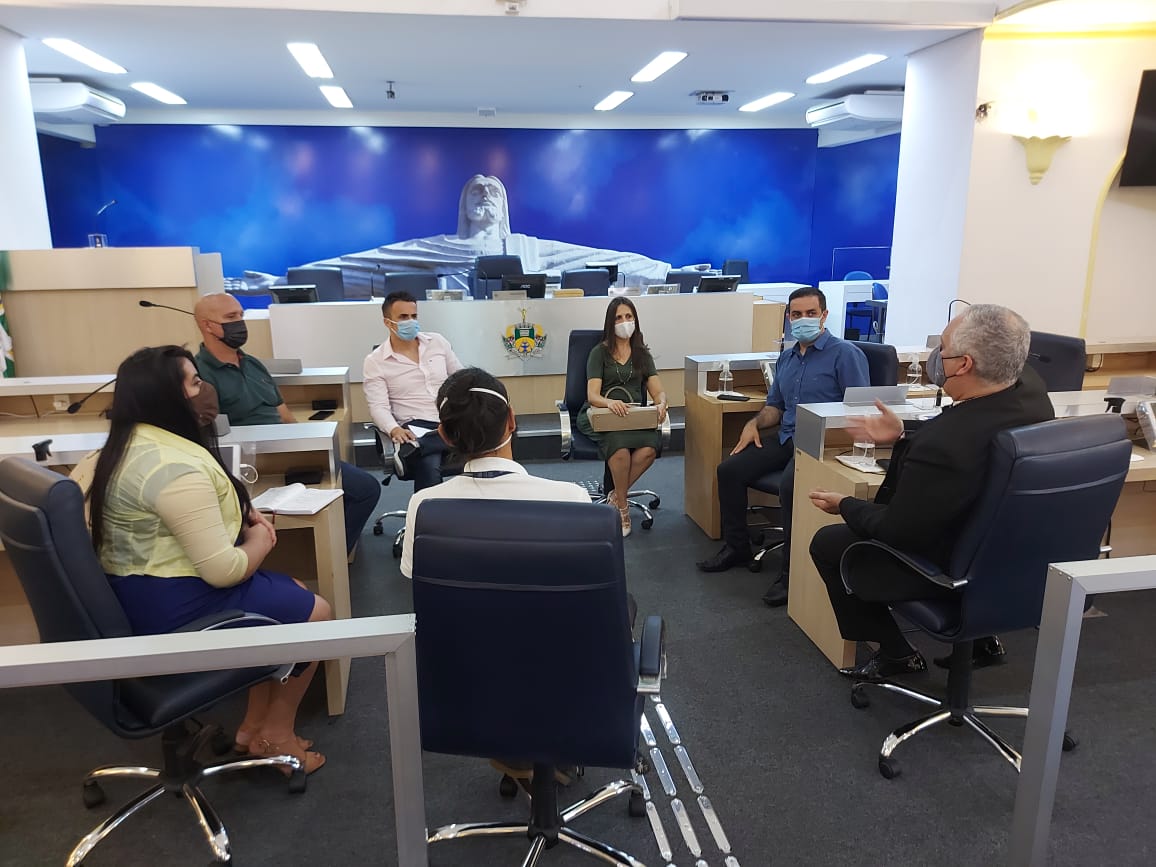 Vereadores discutem temas ligados à causa animal